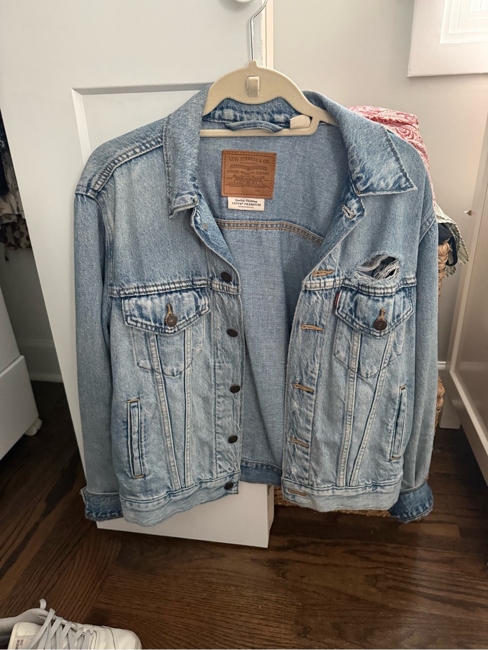 Levi’s oversized distressed denim jacket size small